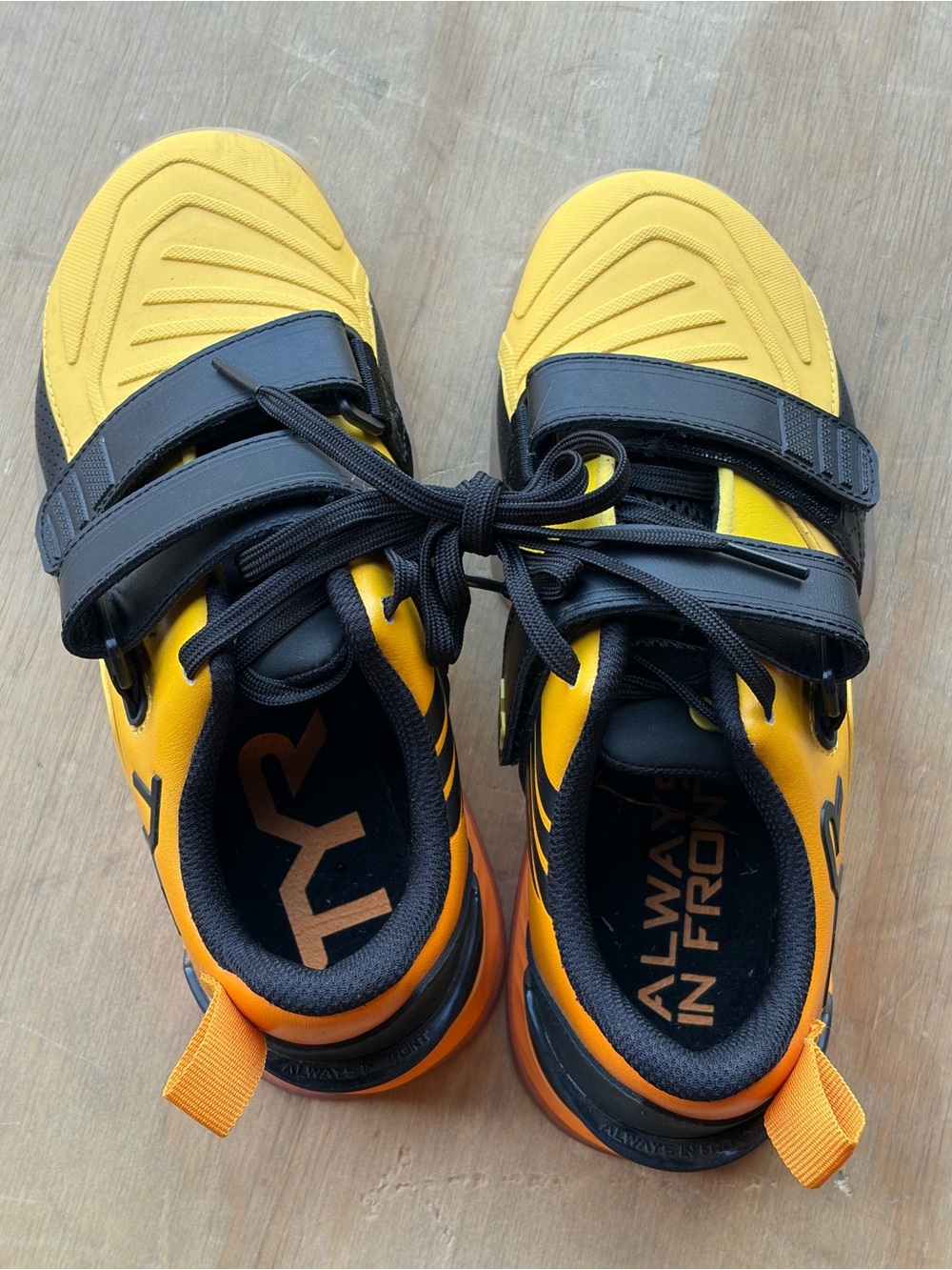 TYR lifters size 7.5 - Picture 8 of 11